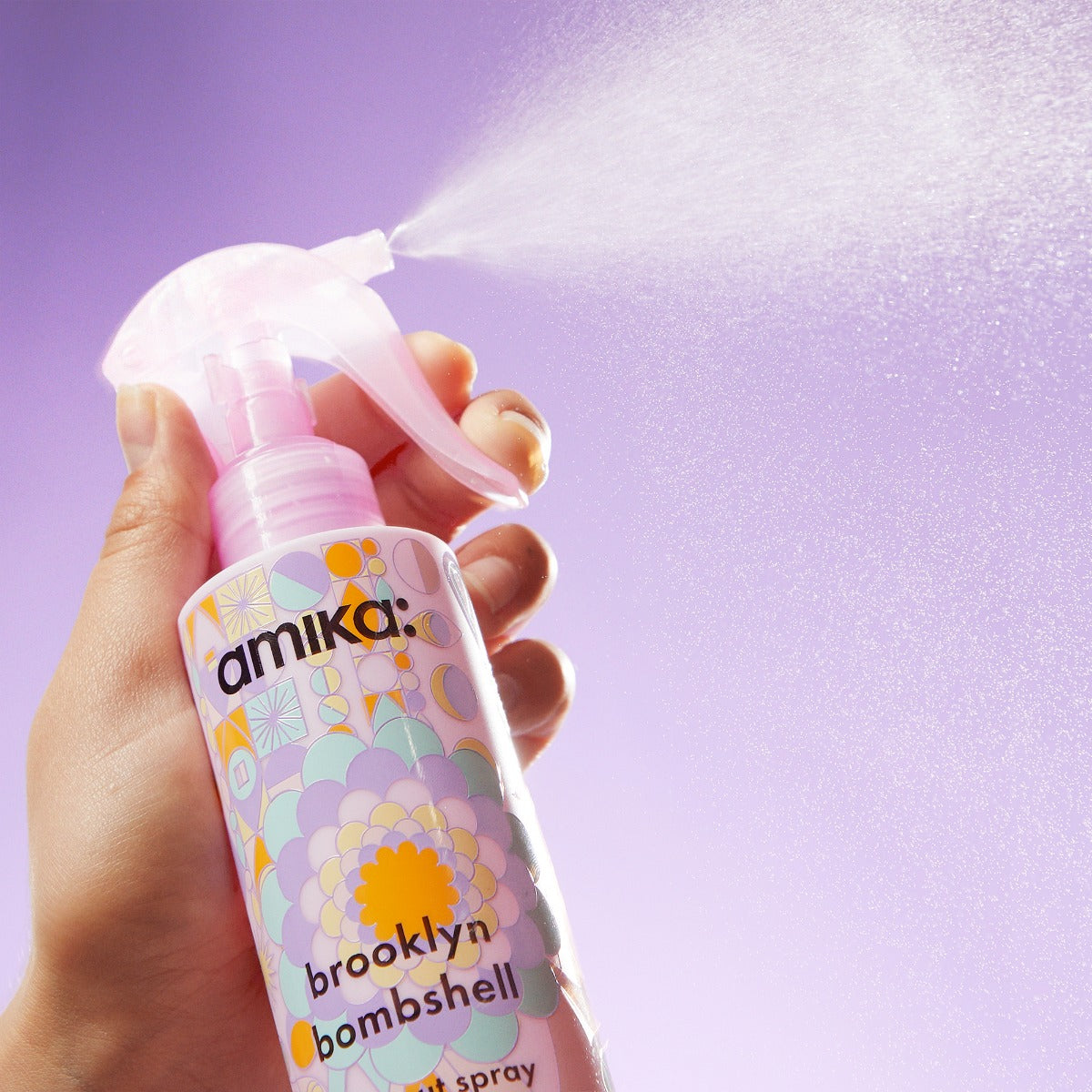 amika brooklyn bombshell blowout volume spray