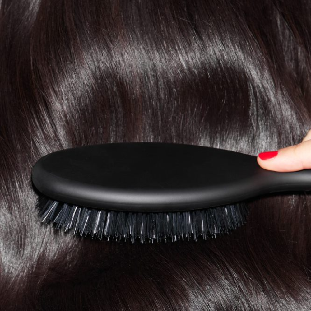 ghd_oval_dressing_brush_shot3